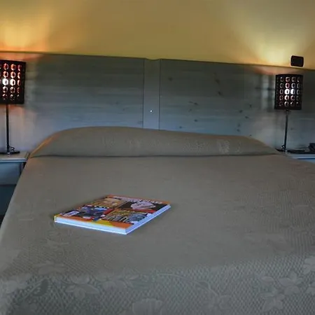 Cascina Scola Hotel 2*