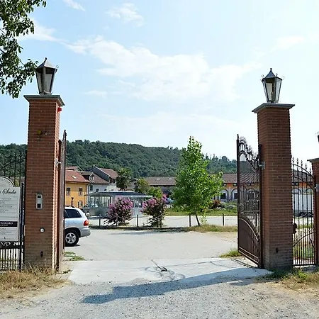 Hotel Cascina Scola Rivoli (Turin)
