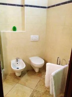 Cascina Scola 리볼리