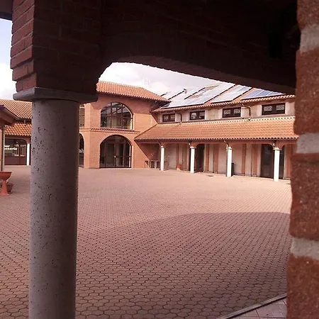 Cascina Scola 호텔 리볼리